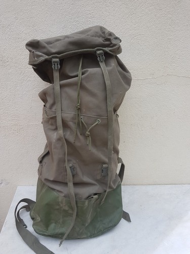 Sac dos paquetage - à, et